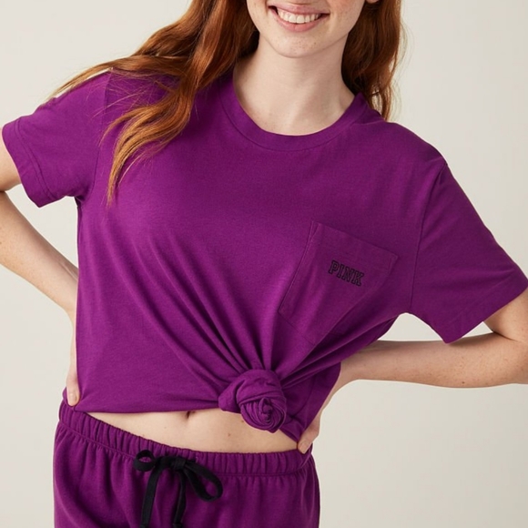 NEW VICTORIA'S SECRET PINK LOGO CAMPUS SHORT SLEEVE TEE SHIRT - Picture 4 of 9